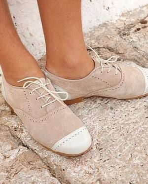Zapatos en piel kids y joven confort beige