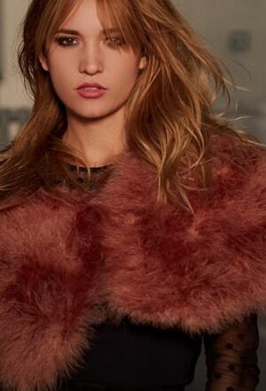 Estola de pelo de avestruz color marrón