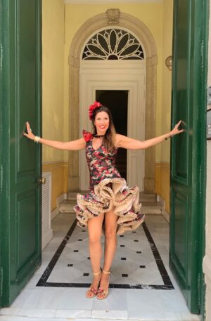 Traje de gitana con Aire militar corto