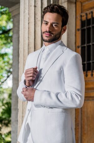 Chaqueta de lino blanco con cuello de solapa