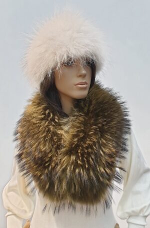 Cuello de piel de zorro marrón