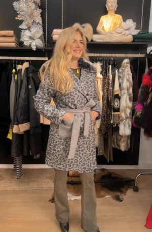Abrigo Animal print gris
