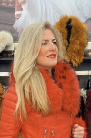 Cuello de zorro rojo ancho