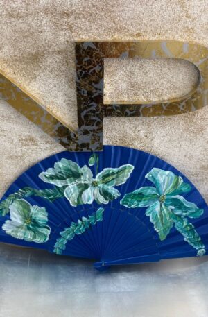 Abanico azulon con flor