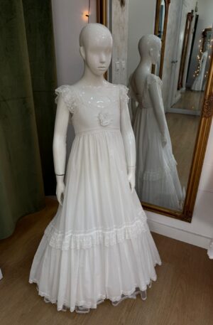 Vestido de comunión Leticia de estilo ibicenco
