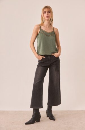 Top lencero satinado verde